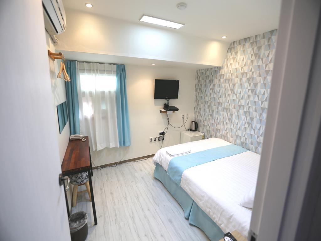 Must Stay Hotel Myeongdong Seoul Exterior photo